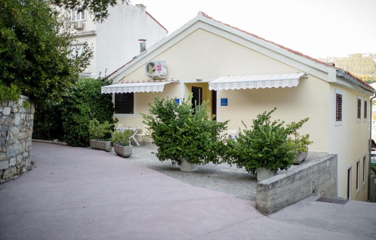 Apartments Vladimir 2835 Rab Town Exterior photo