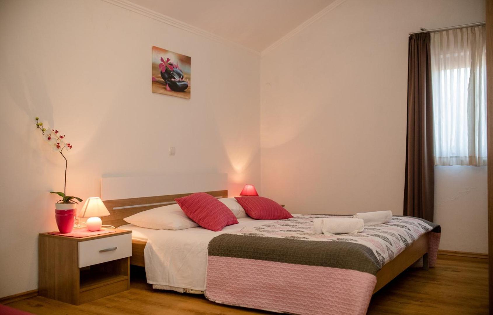 Apartments Vladimir 2835 Rab Town Room photo